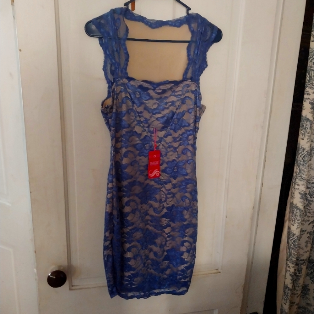 Dream girl size small nighty periwinkle lace night gown poly blend